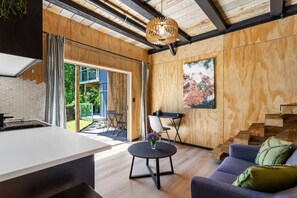 Living area - Studio Retreat with Bush Views | Birkenhead (Auckland City)