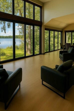 Interior - Lakefield House Rental - Spacious 3-Bedroom Home on the Lake (Lakefield)