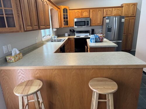 Your Copper Country Home Base—4BR + Sauna!