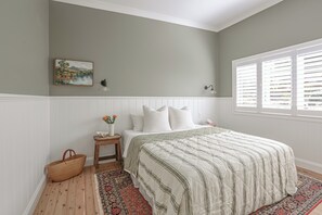 3 quartos, ferros/tábuas de passar roupa, Wi-Fi, roupa de cama