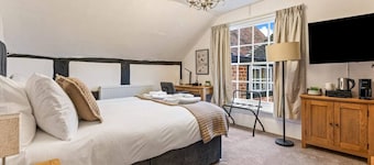 The George Inn Hotel Rooms - Room 5