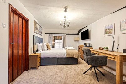 The George Inn Rooms - Room 1