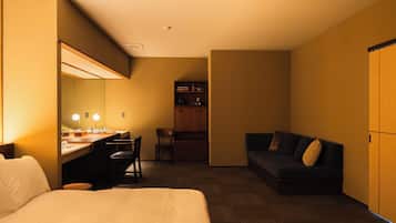 Hypo-allergenic bedding, down duvets, free minibar items, desk