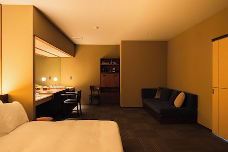 Deluxe Suite, Sauna, Ocean View | Hypo-allergenic bedding, down comforters, free minibar items, desk. IZU RETREAT by Onko Chishin