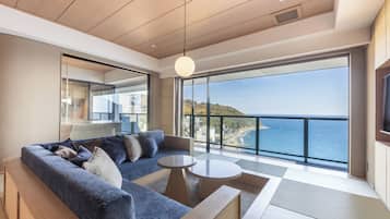 Superior Room, Private Bathroom, Ocean View | Living area | 30-inch LCD TV with satellite channels