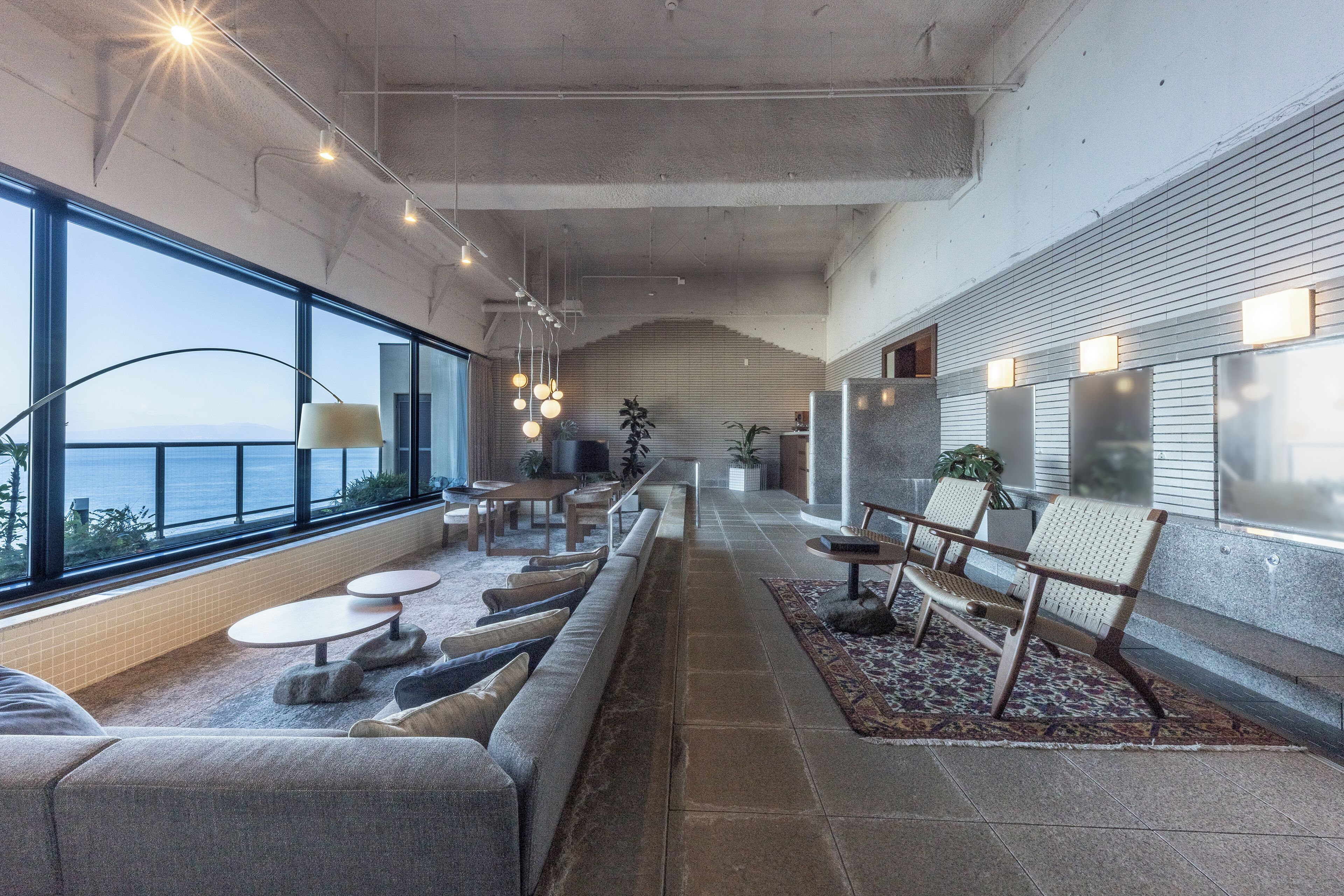 Deluxe Suite, Sauna, Ocean View | Living area | 30-inch LCD TV with satellite channels