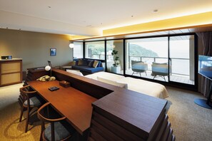 Standard Room, Private Bathroom, Ocean View | Hypo-allergenic bedding, down duvets, free minibar items, desk - IZU RETREAT by Onko Chishin (Higashiizu)