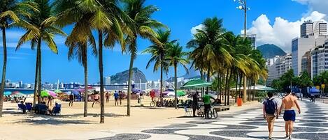 公寓 | 海滩 | 靠近海滩、20 间海滩酒吧