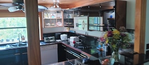 Private kitchen - The Tree House
2Br, 2Ba near beach and shopping (Bonita Springs)