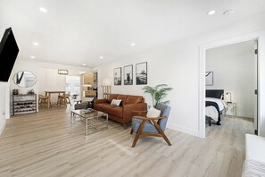 3 Schlafzimmer, Bügeleisen/Bügelbrett, WLAN, Bettwäsche