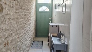 Interior - Comfortable house near thermal baths and downtown (ROCHEFORT)