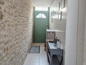 Interior - Comfortable house near thermal baths and downtown (ROCHEFORT)