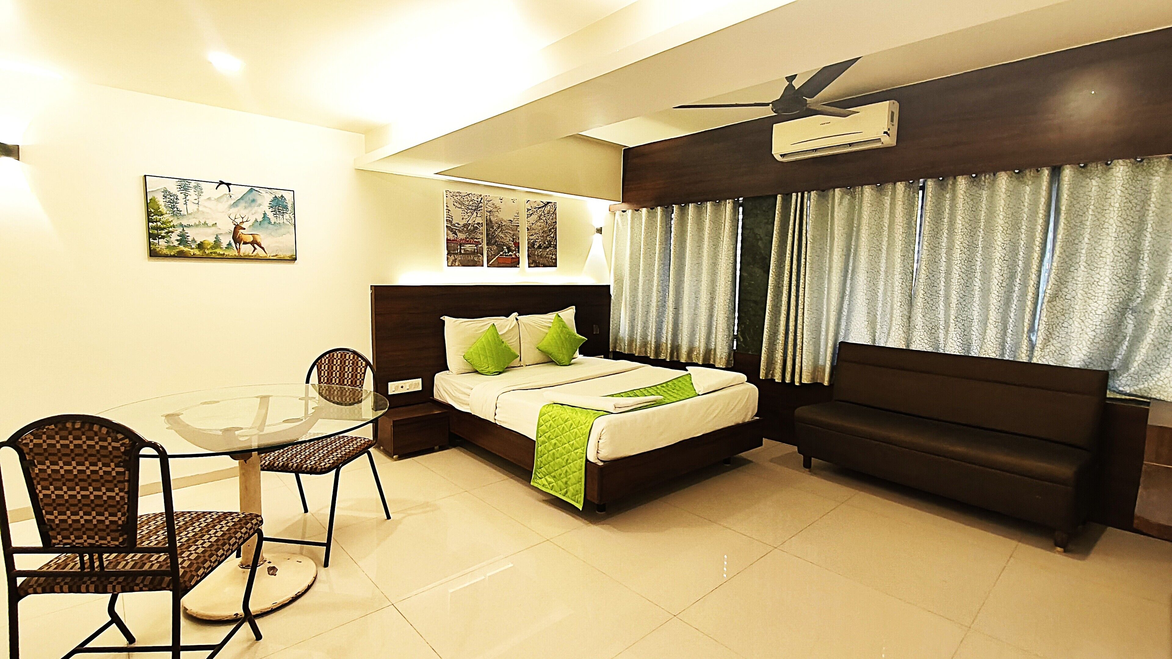 Economy Double Room | In-room safe, desk, laptop workspace