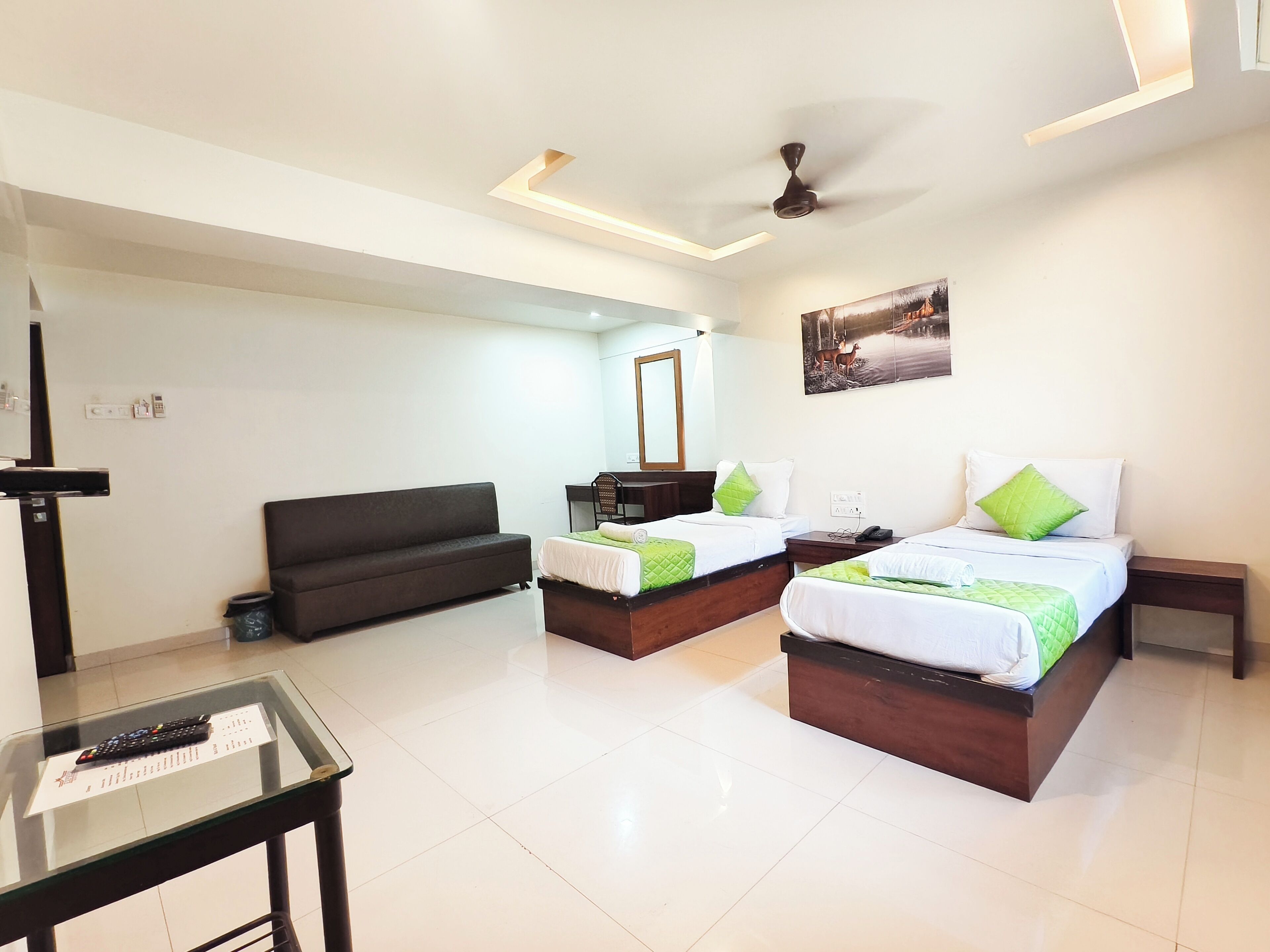 Deluxe Double or Twin Room | Interior
