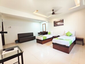 Deluxe Double or Twin Room | Interior - Hotel Express Mindspace Airoli (Navi Mumbai)