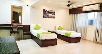 Hotel Express Mindspace Airoli