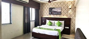 Hotel Express Airoli