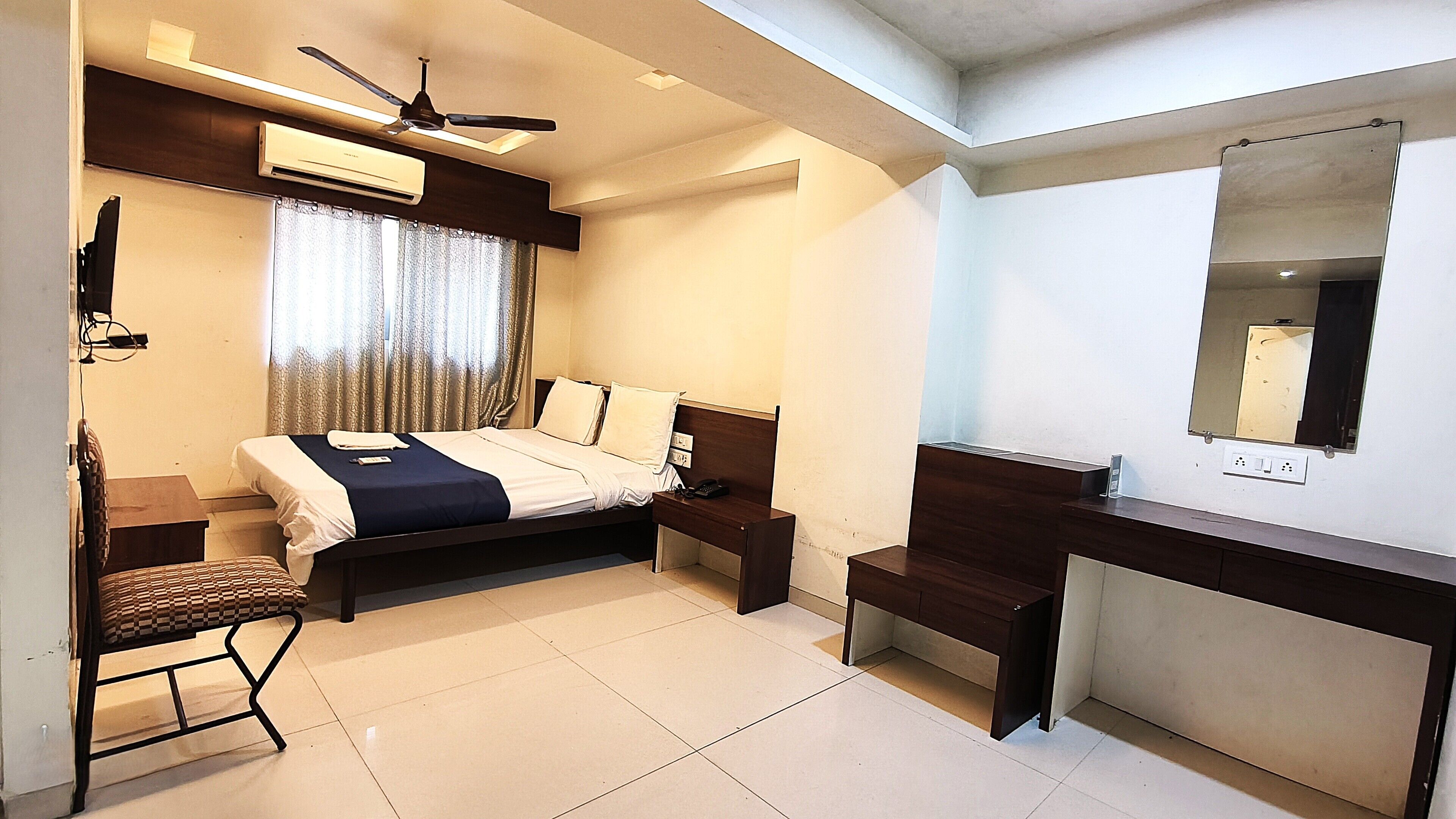 Deluxe-Doppel- oder -Zweibettzimmer