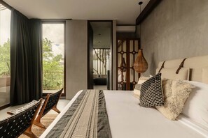 Työpöytä, silitysrauta/-lauta, Wi-Fi, vuodevaatteet