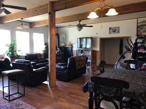 Living area - Full Service Lodging in beautiful Port Lions, Alaska. Remote comfort at its best (Port Lions)