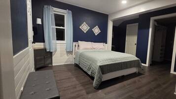 Escritorio, wifi y ropa de cama