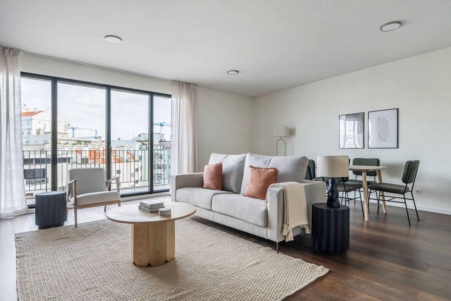 テレビ、ステレオ