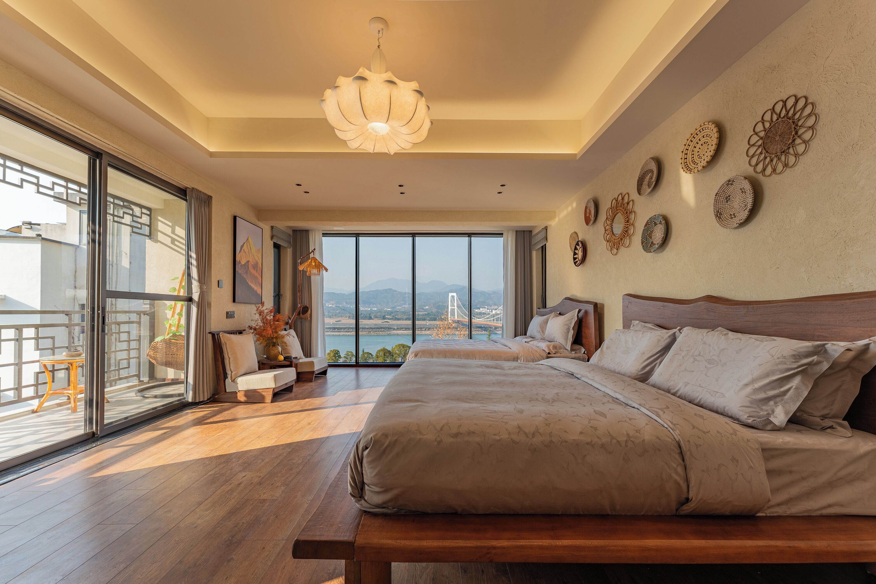 Deluxe Double Room, Canal View | Free WiFi