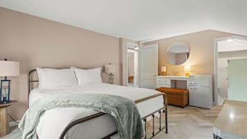 4 bedrooms, WiFi, bed sheets