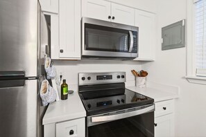 Coffee/tea maker - The Porter Echo -Style that stays with you. (Ocean Springs)