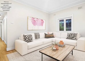 Living area - The Warners Bondi (Bondi Beach)