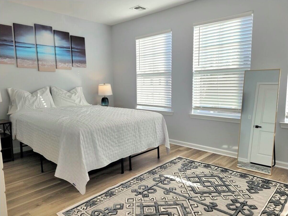 Tabla de planchar con plancha, wifi y ropa de cama 