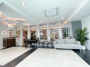 Building design - Le Cartier Guesthouse (Kathu)