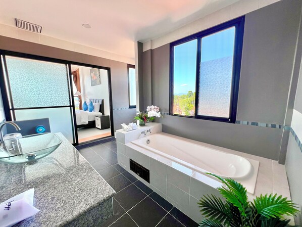 Free toiletries, hair dryer, bidet, towels - Serenity by Peace Garden, Koh Samui (Koh Samui)
