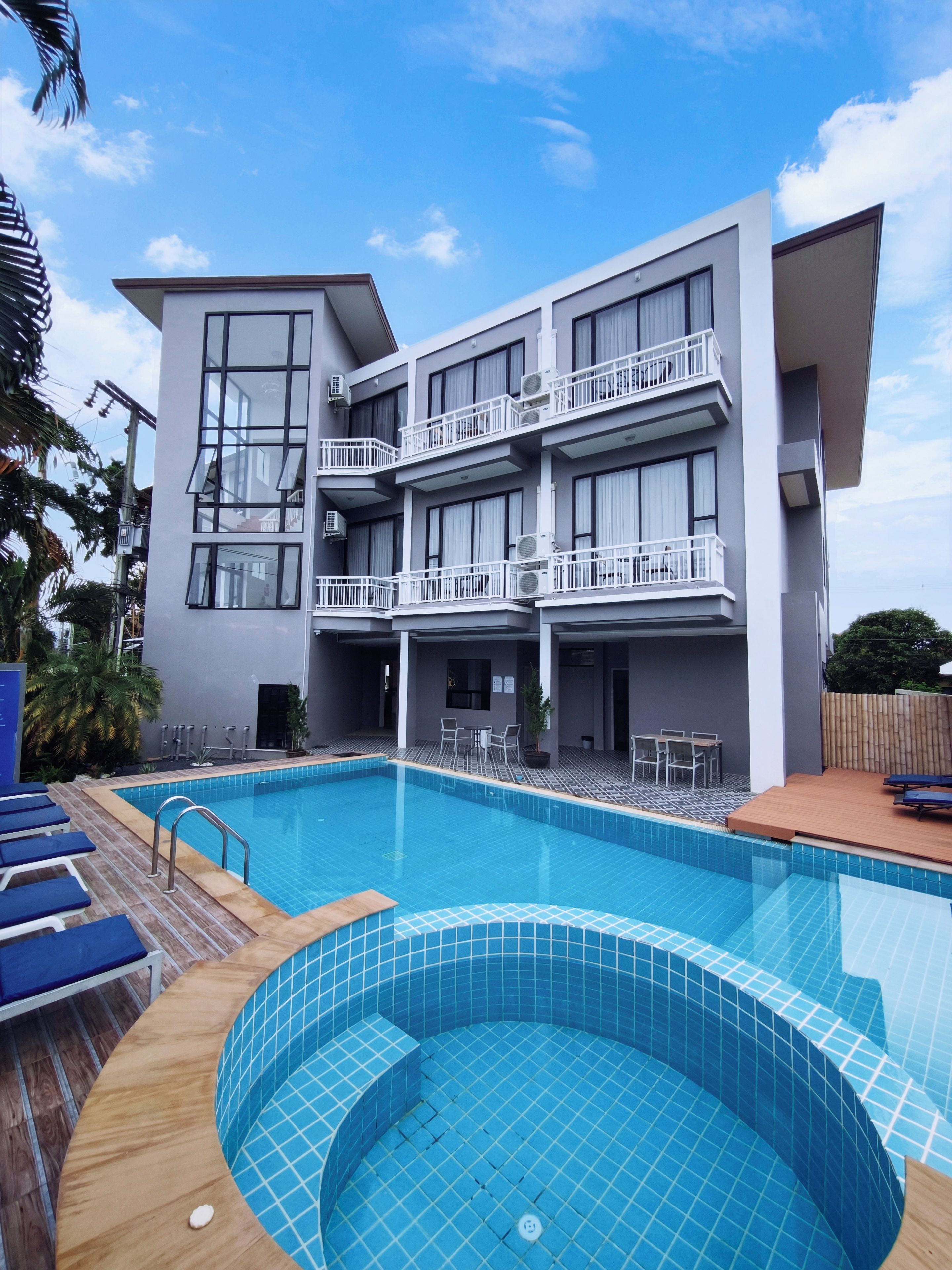 واجهة المنشأة