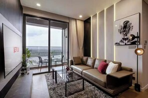 Suíte família, 3 quartos, acesso ao Club Lounge, vista para a cidade | Roupas de cama de algodão egípcio, roupas de cama premium