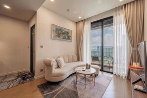 Egyptian cotton sheets, premium bedding, down duvets - Odela Luxstay Q2 Terrace Residence (An Khanh)