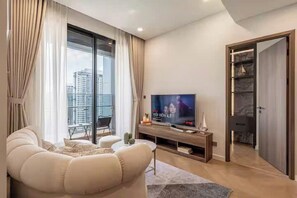 ملاءات من القطن المصري وأغطية فراش متميزة وألحفة محشوة بالريش