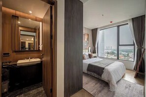 Presidential Suite, 2 Bedrooms, Club Lounge Access, City View | Egyptian cotton sheets, premium bedding, down comforters - Odela Luxstay Q2 Terrace Residence (An Khanh)
