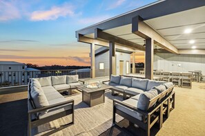 Terrace/patio - BRAND NEW! Sleeps 24! Private Pool, Spa, Fire Pit & 2 LSVs! Pets OK! (Santa Rosa Beach)