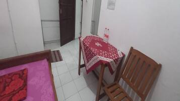 Kamar Double Standar
