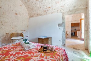 Free WiFi, bed sheets - Lamia Terra, Castellana Grotte, Italy (Castellana Grotte)