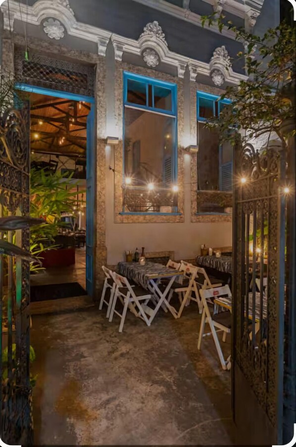 Restaurant - Perto da Praia - Melhor Localização (Rio de Janeiro)