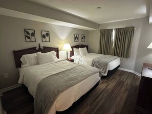 WiFi, bed sheets - The Fifth Wave -Great location (Myrtle Beach)