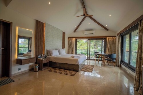 Shoreland Leisure Stays 