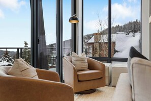 Interior - OutWest Idaho Ski Condo (Sandpoint)