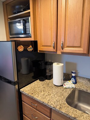 Private kitchen - Cute Studio!
Condo in Panama City Beach, with a private balcony! Gulf views. (Panama City Beach)