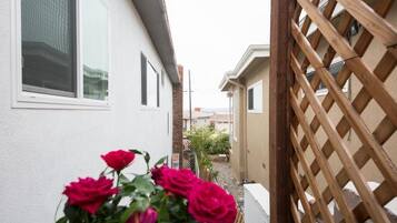 Deluxe Studio, Patio, Garden View | Property grounds