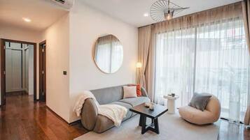 Presidential Suite, 2 Bedrooms, Club Lounge Access, City View | Egyptian cotton sheets, premium bedding, down comforters