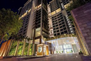 ด้านหน้าที่พัก