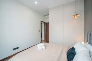 Presidential-Suite, 2 Schlafzimmer, Zutritt zur Club Lounge, Stadtblick | Bettwäsche aus ägyptischer Baumwolle, hochwertige Bettwaren